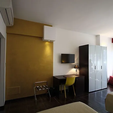 Imbriani 24 Bed and breakfast 4*