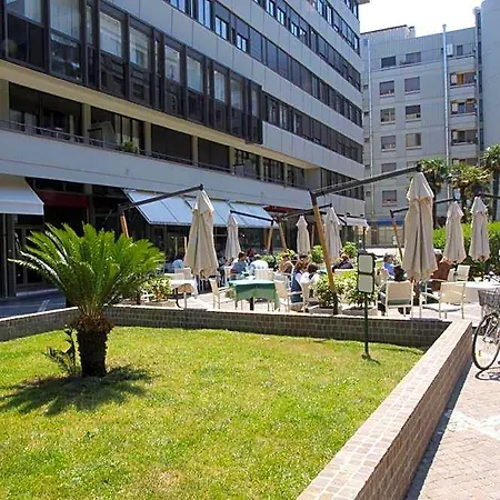 Imbriani 24 Bed & Breakfast 4*
